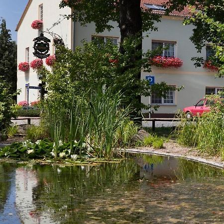 Hotel & Gasthaus Zum Eichenkranz ルッケンヴァルデ エクステリア 写真