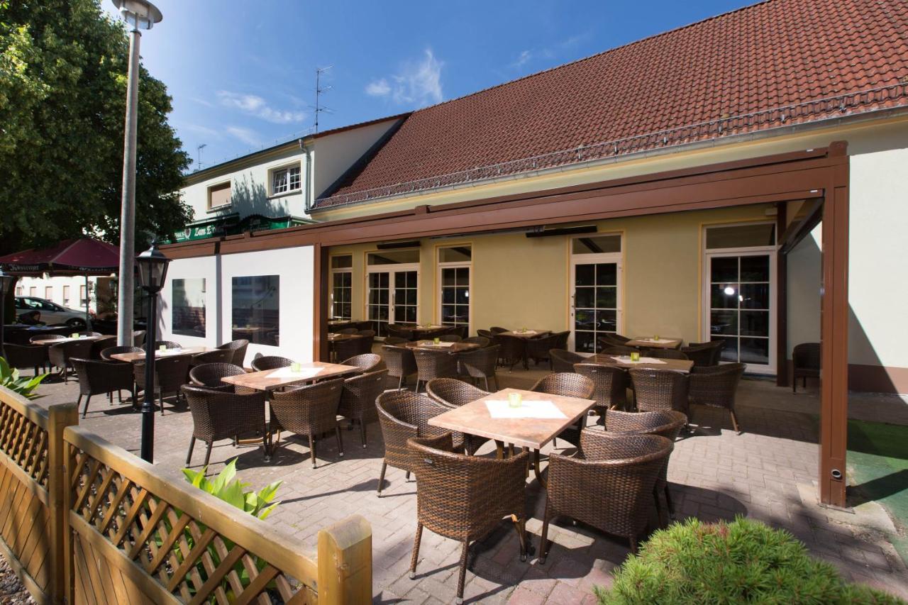 Hotel & Gasthaus Zum Eichenkranz ルッケンヴァルデ エクステリア 写真